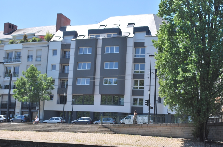 LE VERSAILLES - Photo 1