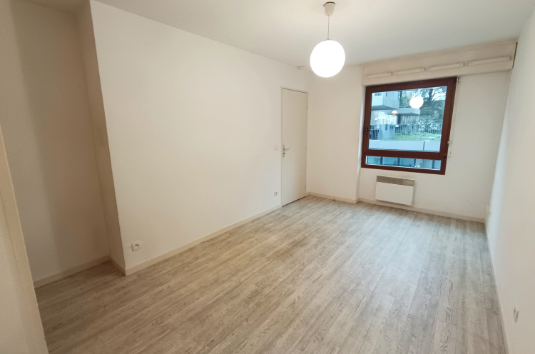 Location appartement 1 pièce(s) 32 m² - Photo 1