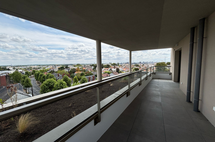 Location appartement 4 pièce(s) 83 m² - Photo 1
