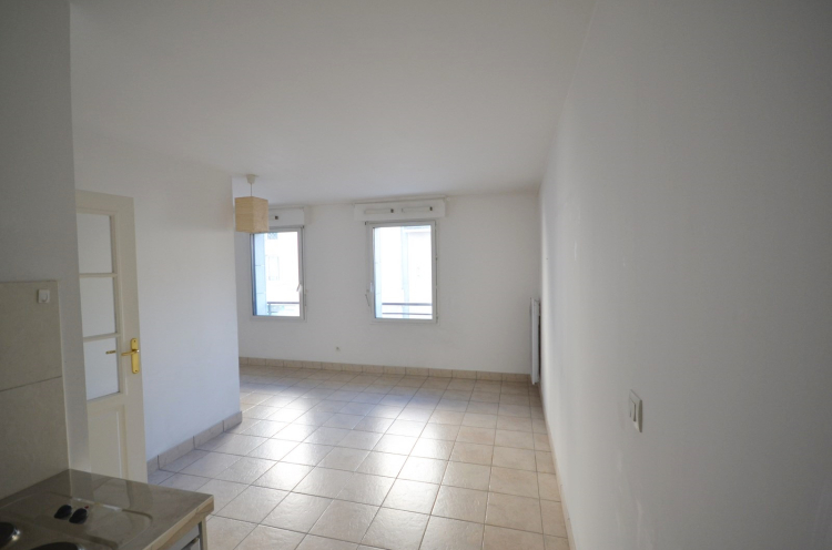 Location appartement 1 pièce(s) 33 m² - Photo 1