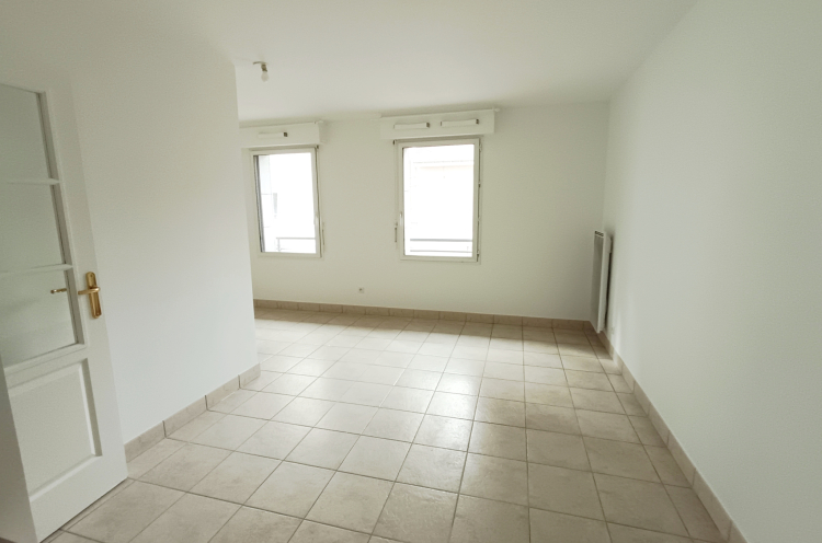 Location appartement 1 pièce(s) 33 m² - Photo 1