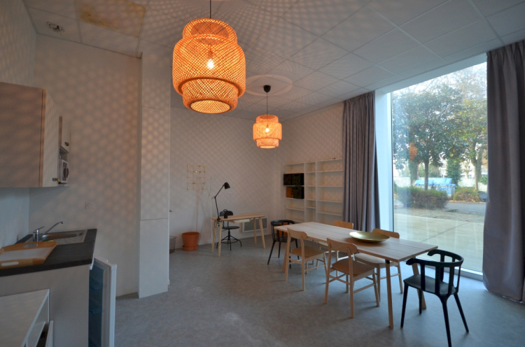 Location local commercial ou professionnel 60 m² - Photo 1