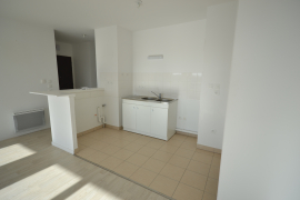 Location appartement 3 pièce(s) 68 m² - Photo 2