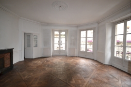 Location bureaux 117 m² - Photo 1 Location bureaux 117 m² - Photo 1