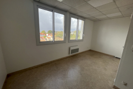 Location bureaux 73 m² - Photo 4 Location bureaux 73 m² - Photo 4